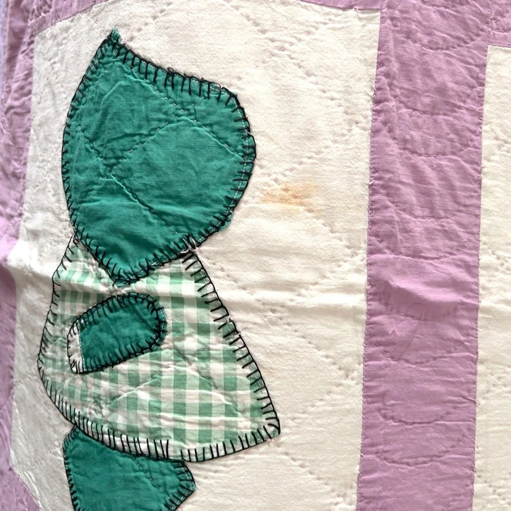 Vintage Antique Sunbonnet Sue Quilt Hand Quilted Embroidered Feedsacks Lavender